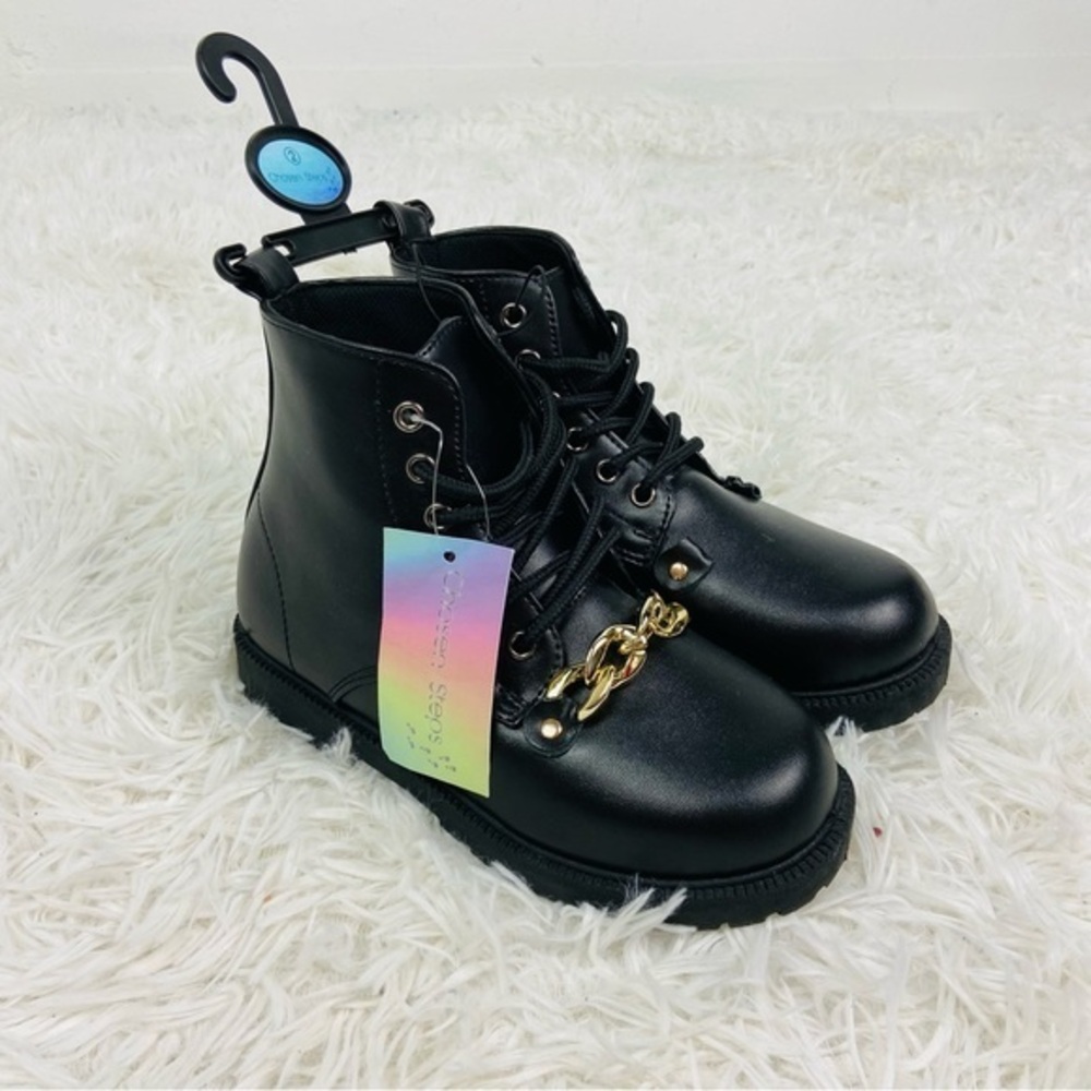 NWT CHOSEN STEPS black faux leather lace up chain combat boots size 2